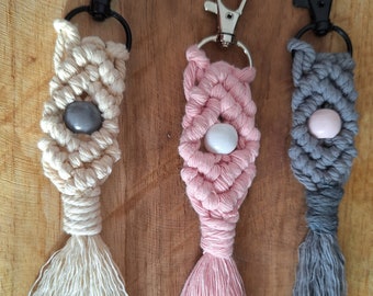 Macrame keychain | Gift | souvenir | Mother's Day | pearl