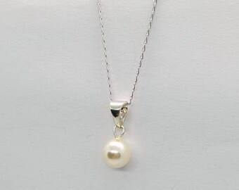 Single Pearl Necklace . Cream pearl . Swarovski necklace . Sterling Silver Necklace . Minimalist Necklace . Pearl Drop Necklace