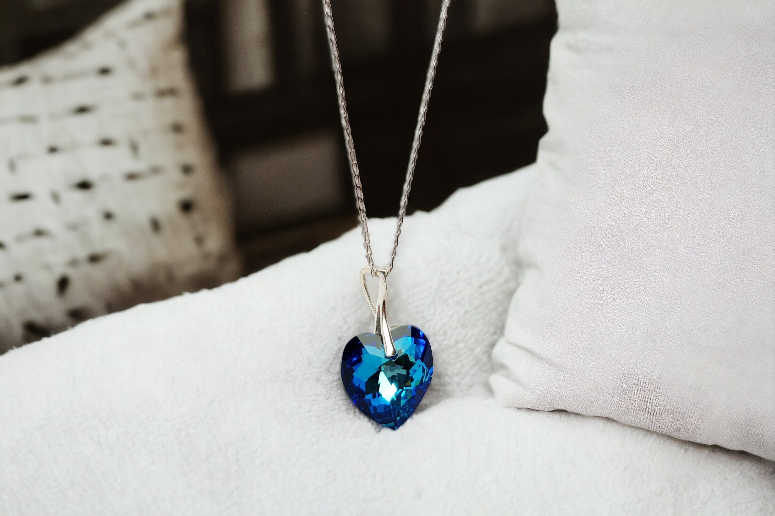 XL Swarovski heart necklace – RKNYC