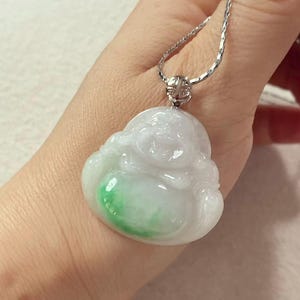 天然翡翠 仏像 ペンダントトップ 彫刻 ヒスイ ミャンマー産 公式ストア