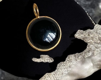 Natural Black Onyx Round Gemstone 18k Gold Plated Charm Stone Pendant