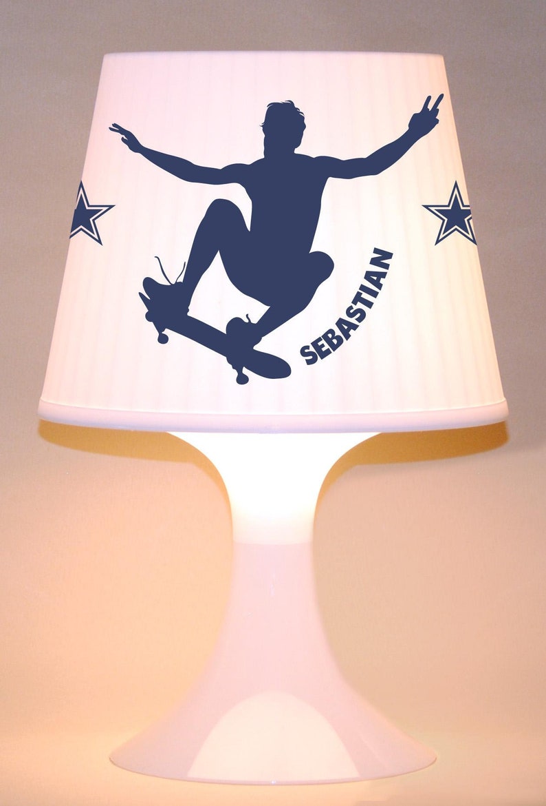 Kinderlampe, Tischlampe Skater mit Namen Bild 1