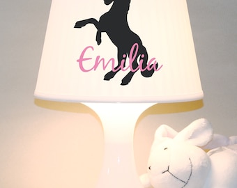 Kinderlampe Schlummerlampe "Pferd mit Namen" Springendes Pferd, personalisierbare Tischleuchte