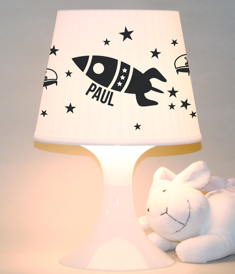 Kinderlampe Schlummerlampe Rakete mit Wunschnamen Weltall, personalisierbar Bild 1