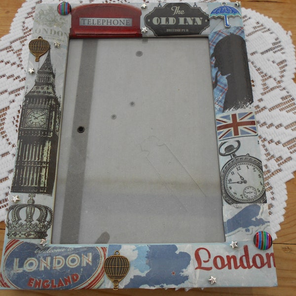 UPCYCLING Bilderrahmen, Standrahmen, Fotorahmen, Mosaik und Decoupage "London"