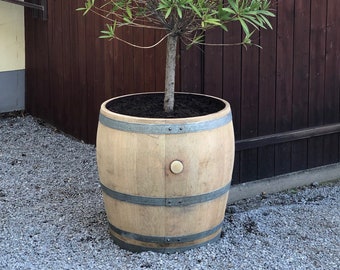 Pot de fleurs fabriqué à partir de 3/4 de fût de vin de 225 l usagé (170 l)