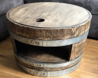 Wine barrel coffee table with wooden lid and shelf in whiskey barrel look