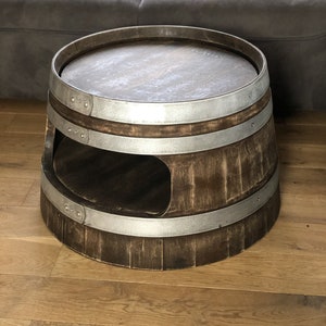 Wine barrel coffee table with shelf, rounded corners, whiskey look