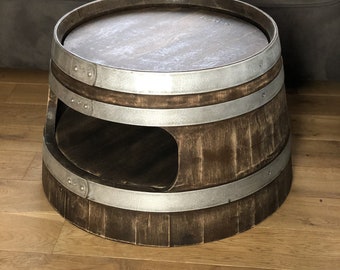 Wine barrel coffee table with shelf, round corners, whiskey look