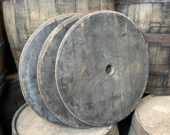 Barrel lid made from used whisky barrel