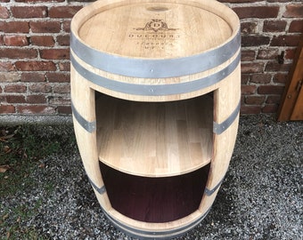 Wine barrel bar with narrow opening and shelf, 225L wine barrel