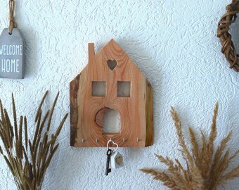 HAUS Schlüsselbrett aus Lärchenholz | Hakenleiste für Schlüssel | Schlüsselbrett im Landhausstil | Geschenk zum Einzug | Schlüsselhäuschen