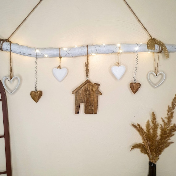 Stilvolle Fensterdeko zum Aufhängen mit LED Lichterkette ganzjährig L70cm oder 80cm | Hängedeko Ast beleuchtet im Landhausstil