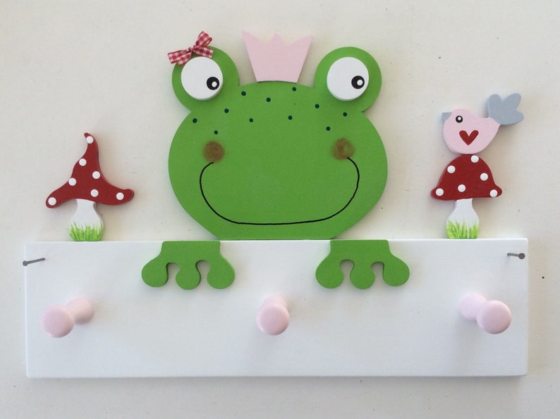 Kindergarderobe von Pilzglück, Garderobe, Kind, Kinderzimmer, Baby, Babyzimmer, Frosch, Froschkönig, Fliegenpilz, Geburt, Geschenk, Mädchen Bild 1