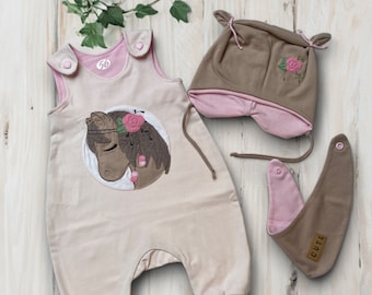 Handgefertigtes Newbornset: beige-rosa-braun Strampler mit niedlichem Pferde-Motiv - Perfekt als Geschenk oder für besondere Anlässe!