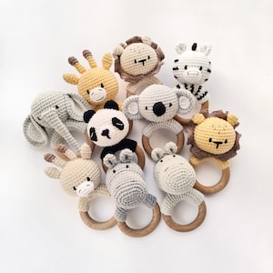 Virkad skallra, present till blivande mamma, giraff, flodhäst, panda, elefant, koala, lejon, zebra, skallra