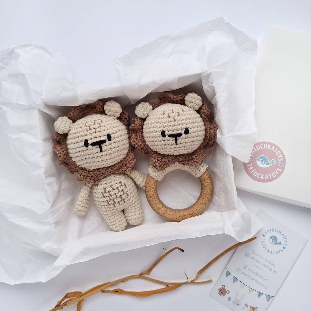 Safari Lion Baby Shower Gift, Neutral Baby Box for Pregnant Friend ...