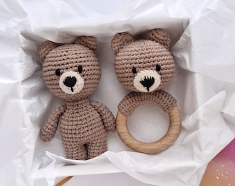 Bear baby gift box for forest animal shower, little bear baby set for pregnant friend, coworker baby gift