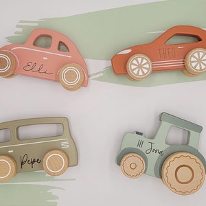 HOUTEN AUTO, gepersonaliseerd, baby, geboortecadeau, zwangerschapscadeau, Little Dutch, gepersonaliseerde cadeaus