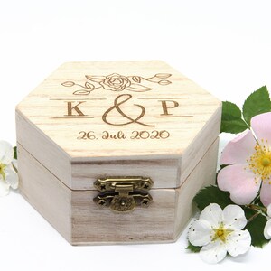 Personalisierte Hochzeitsring-Box, Ringbox, Ringschachtel, Holz-Ringbox, Ring-Geschenk-Box Bild 4
