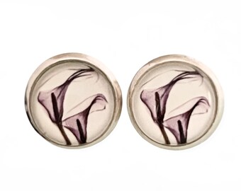 Stud earrings tulip