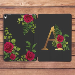 iPadケース バラ カスタムイニシャルアート iPadケース 花柄 ボタニカルプリントケース パーソナライズケース iPadケース ガーリー ママへのギフト iPadブラックケース トレンディ