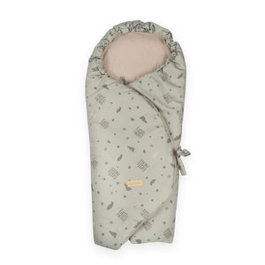 Car seat swaddle Little miracles