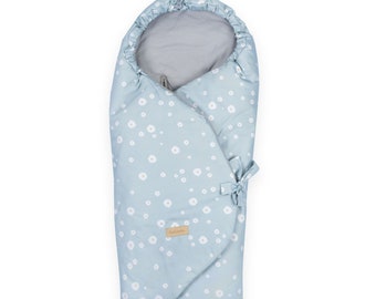 Car seat swaddle | Ox-eye daisies