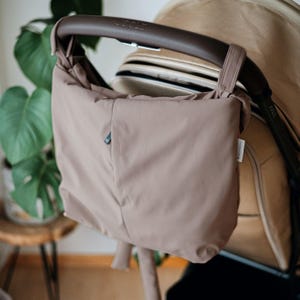 Kinderwagentasche aus der Minimal Kollektion – Elegant, funktional und wasserdicht