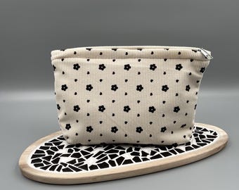 Astuccio in velluto a coste – astuccio per matite | astuccio per cosmetici | astuccio per il trucco in velluto a coste – motivo floreale, bianco e nero – perfetto come regalo