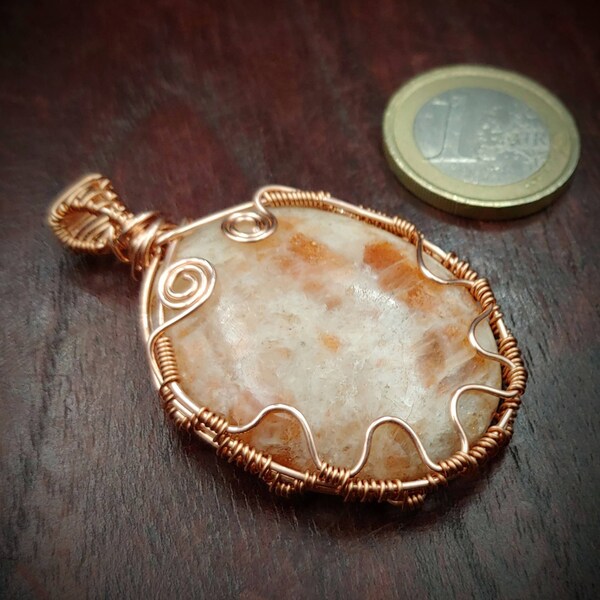 Natural sunstone (aventurine/felspar) pendant pink-red/white or yellow/white - wirewrap - healing stone