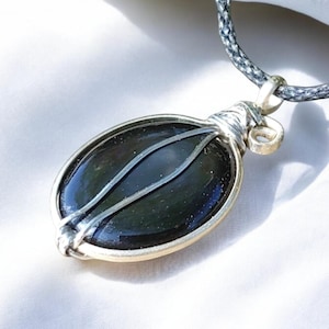Natural Onix Pendant - Wirewrap