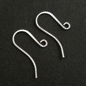 Petit crochet doreille en argent 925 torsadé, argent sterling torsadé image 1