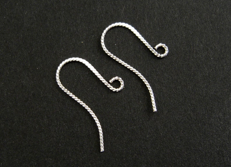 Petit crochet doreille en argent 925 torsadé, argent sterling torsadé image 1