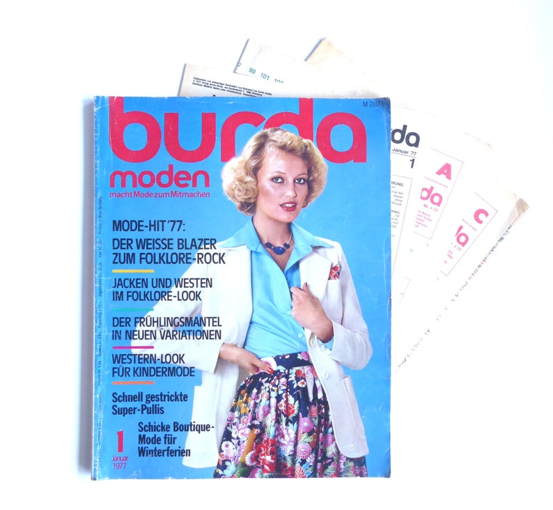 Vintage Burda Moden Magazine magazine 8/1977 sewing pattern booklet Januar 1977