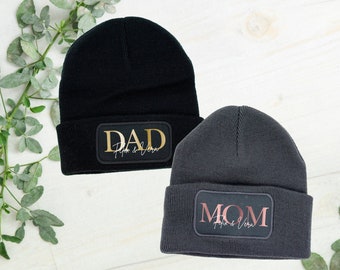 Personalisierte Mütze mit Kindernamen, MOM, DAD, Winter Herbst Outfit, Geschenk Weihnachten Geburtstag, für Erwachsene oder Kinder