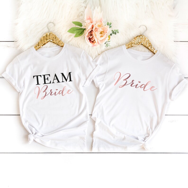 JGA Shirts, JGA Frauen, Brautparty, T Shirt, Braut Party Boho, Bride T Shirt Boho, Junggesellenabschied Ideen, Junggesellenabschied Frauen, Polterabend T Shirt, Frauen, Junggesellenabschied Österreich, Geschenk-Idee, beste Freundin, Mama, für Sie