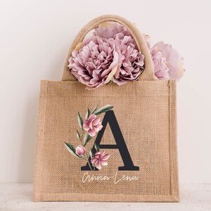 Jutetasche personalisiert mit Namen und Magnolia für beste Freundin, Mama, Familie, Weihnachten, Geschenksack, Geschenksidee, Muttertag