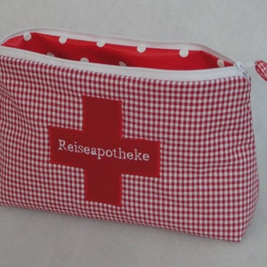 First Aid Täschchen, rote Kreuz, Reiseapotheke, Notfall-Tasche, Medizin, Arznei, Globoli, Pflaster,