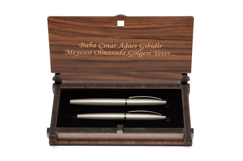 G\u00f6k-T\u00fcrk wooden casket with 2 ballpoint pens Baba Cinar Gibi.