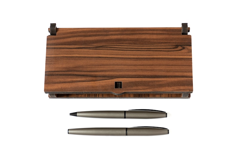G\u00f6k-T\u00fcrk wooden casket with 2 ballpoint pens Baba Cinar Gibi.