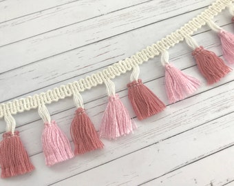 3.90 EUR/Meter Bommel Pompom Borte rosa 3.90 EUR/Meter Bommel Pompom Borte rosa