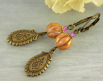 Vintagestil-Ohrhänger Bronze Lachs-Rosa Gold-Orange Ornament-Ohrringe Retro Boho