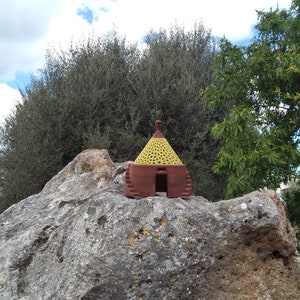Apulian TRULLO - traditional Italian house - desk object