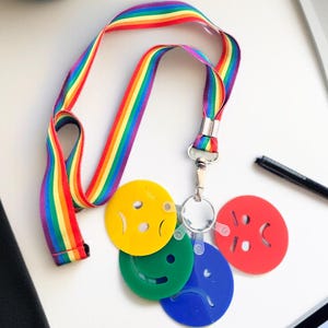 Colourful Acrylic Emotion Discs for Kids – Feelings Faces for Classroom, Home, or Therapy | Emotional Expression Tool, Children's Expression