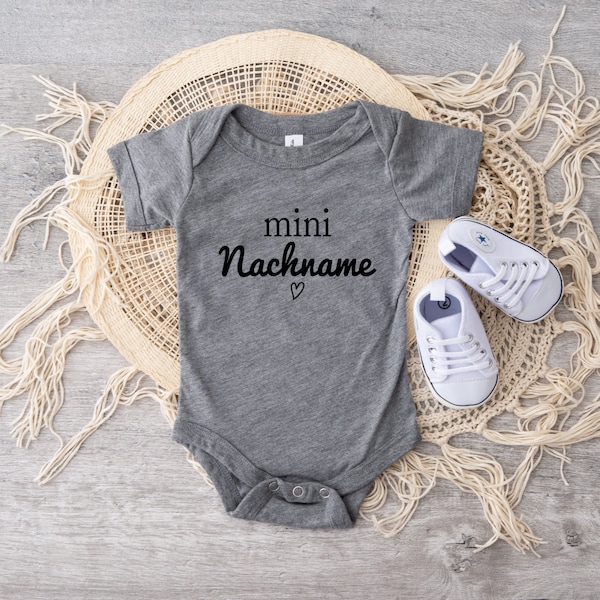 Babybody Personalisiert Mini Nachname Babybody miniversion Baby Geschenk Body kurzarm bedruckt Bodysuit Schwangerschaft verkünden Toddler