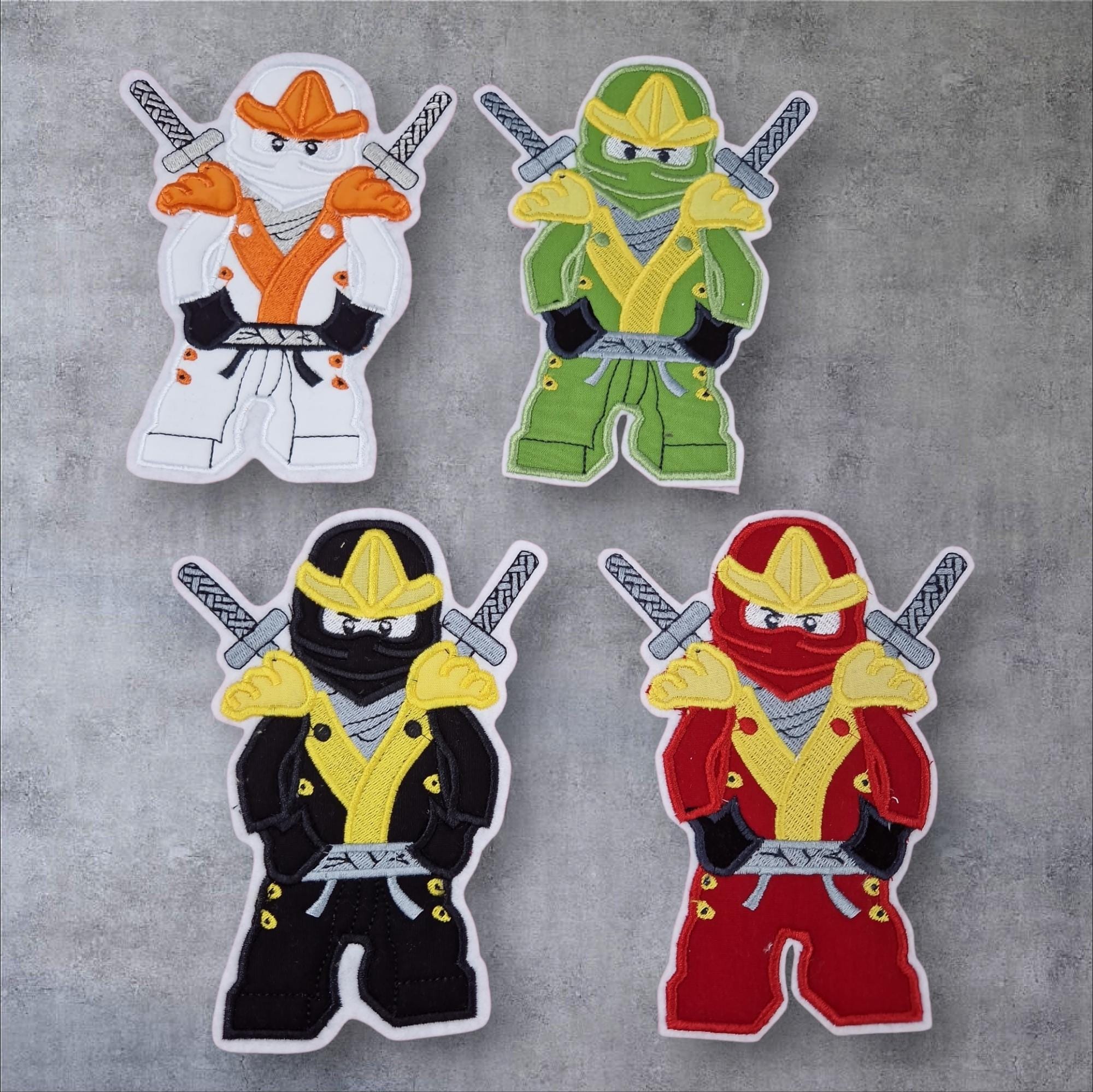 Schultüte Zuckertüte Ninjago Lloyd Gold Motiv mit Lichtschwert stabiler