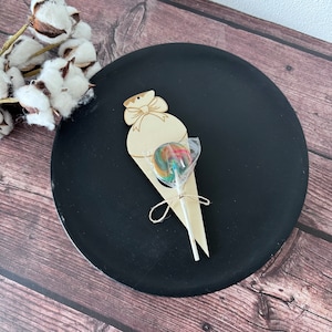 Petit pendentif en bois pour le cône scolaire - personnalisé / écolier / cadeau garçon, fille / inscription scolaire / maternelle