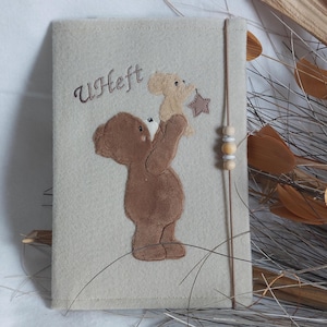 Couverture pour livret U en feutre - brodée d'un ours et d'une souris adorables - Personnalisable avec son nom - Couverture pour passeport mère / pass maman / U-booklet