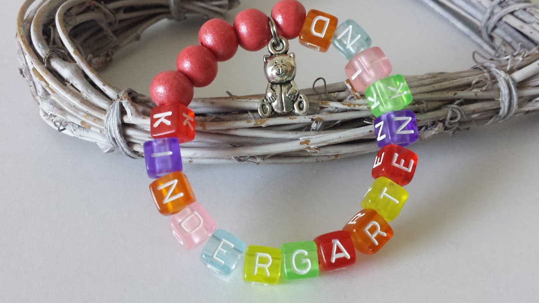 Kindergartenkind Armband 2025 - Elastisch, Mit Karte & Beutel